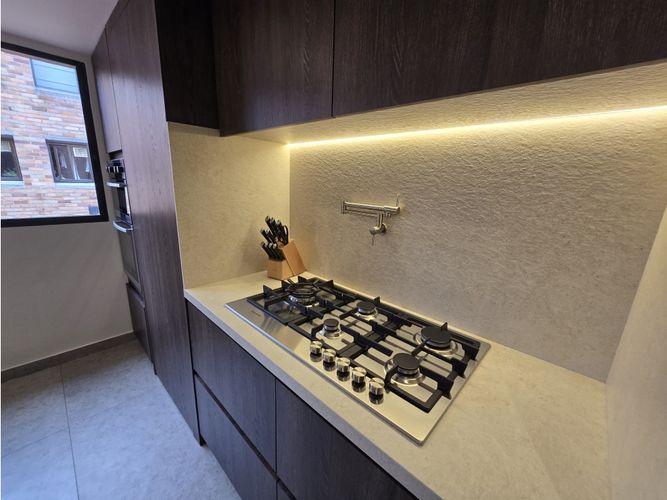 Apartamento de 3 alcobas en venta en Chico Norte, Bogotá, 175 m² · foto 14 de 24