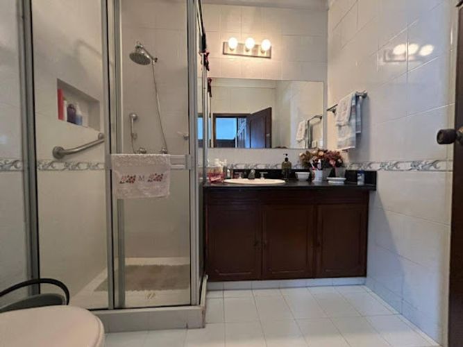Casa de 5 alcobas en venta en Santa Barbara Central, Bogotá, 273 m² · foto 6 de 24