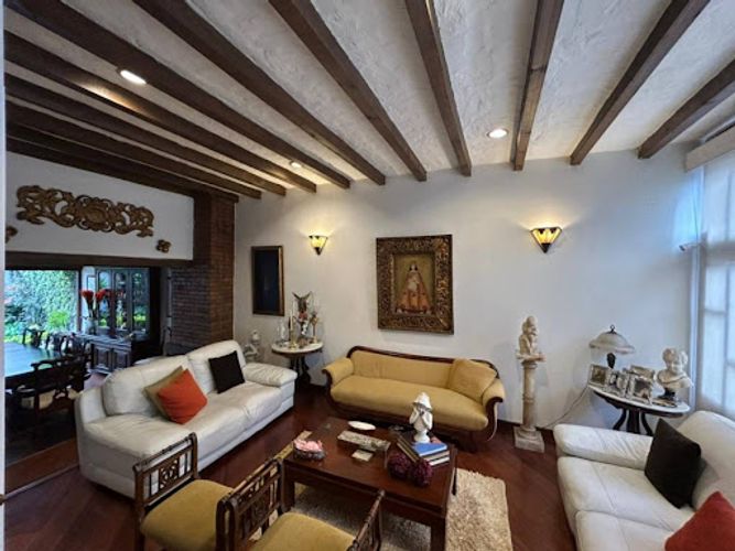 Casa de 5 alcobas en venta en Santa Barbara Central, Bogotá, 273 m² · foto 10 de 24
