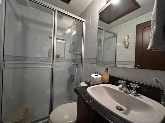 Casa de 5 alcobas en venta en Santa Barbara Central, Bogotá, 273 m² · foto 13 de 24