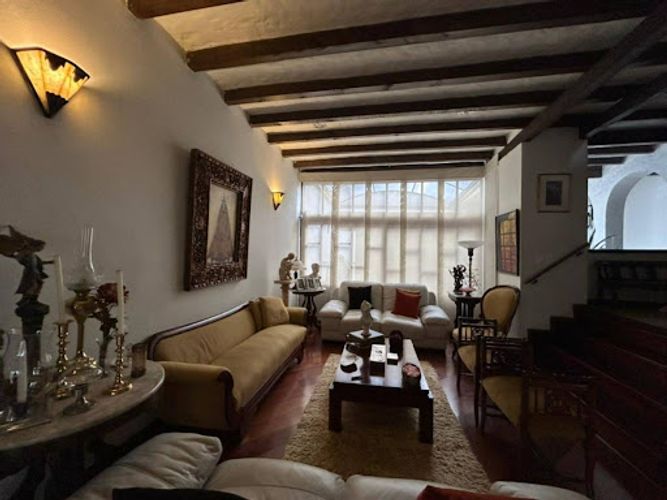 Casa de 5 alcobas en venta en Santa Barbara Central, Bogotá, 273 m² · foto 14 de 24