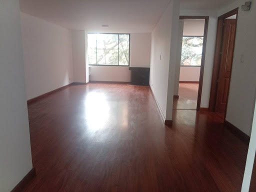 Apartamento en venta en Los Rosales, Bogotá · foto 2 de 12