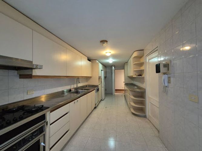 Apartamento en venta en Chico Norte, Bogotá · foto 9 de 17