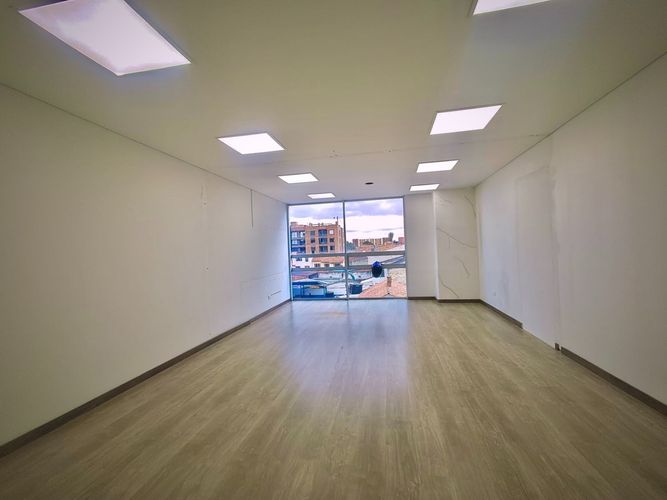 Oficina en venta en Laura Vicuña, Chía, 34 m² · foto 3 de 13