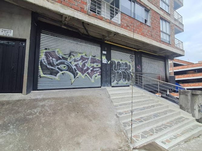 Local en arriendo en La Pilarica, Medellín, 205 m² · foto 8 de 16