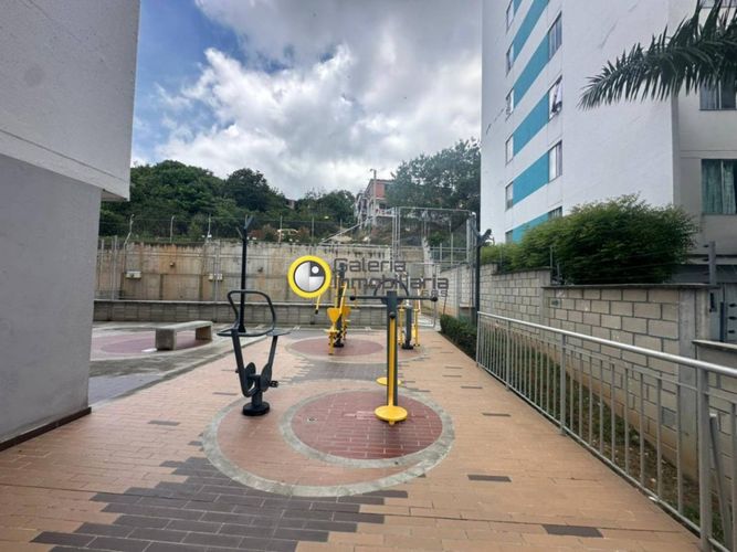 Apartamento de 3 alcobas en venta en Manuela Beltran, Bucaramanga, 58 m² · foto 12 de 14