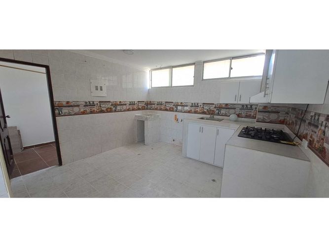 Apartamento de 3 alcobas en arriendo en Villa Del Este, Barranquilla, 116 m² · foto 4 de 14
