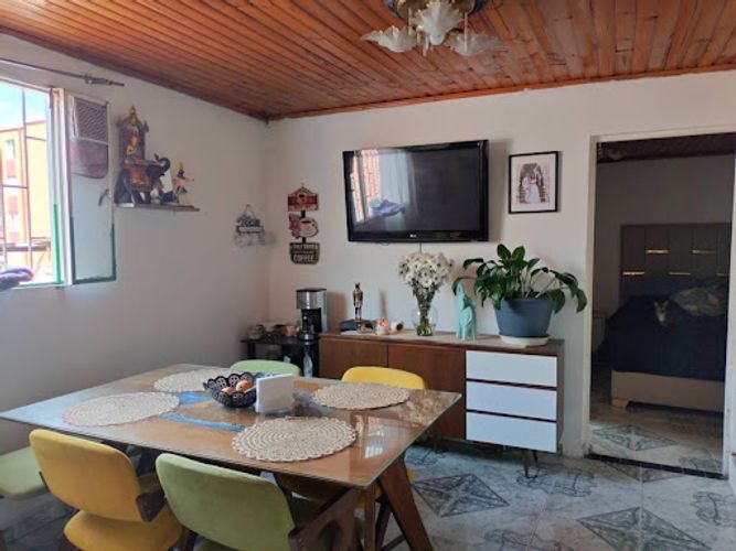 Casa de 6 alcobas en venta en Suba Salitre, Bogotá, 86 m² · foto 6 de 9
