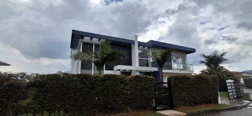Casa de 4 alcobas en venta en Montana, Sopó, 300 m² · foto 2 de 24