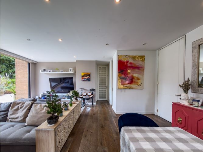 Apartamento de 3 alcobas en venta en La Cabrera, Bogotá, 288 m² · foto 10 de 24