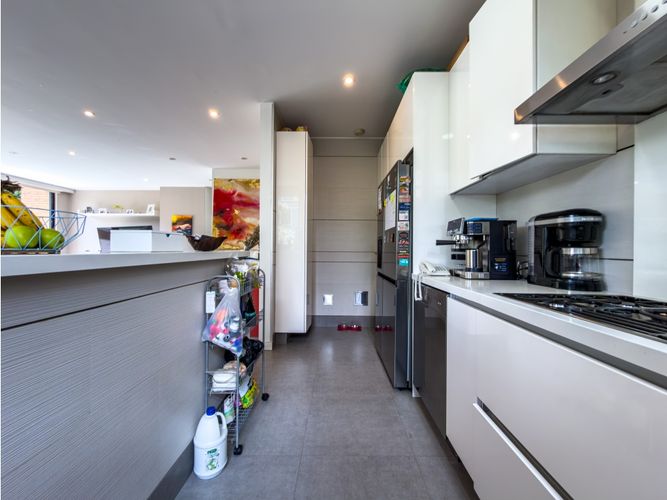 Apartamento de 3 alcobas en venta en La Cabrera, Bogotá, 288 m² · foto 13 de 24