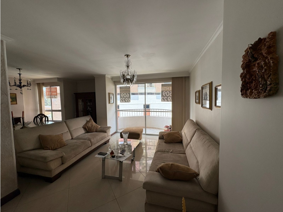 Apartamento en venta en Uribe Angel, Envigado · foto 3 de 24