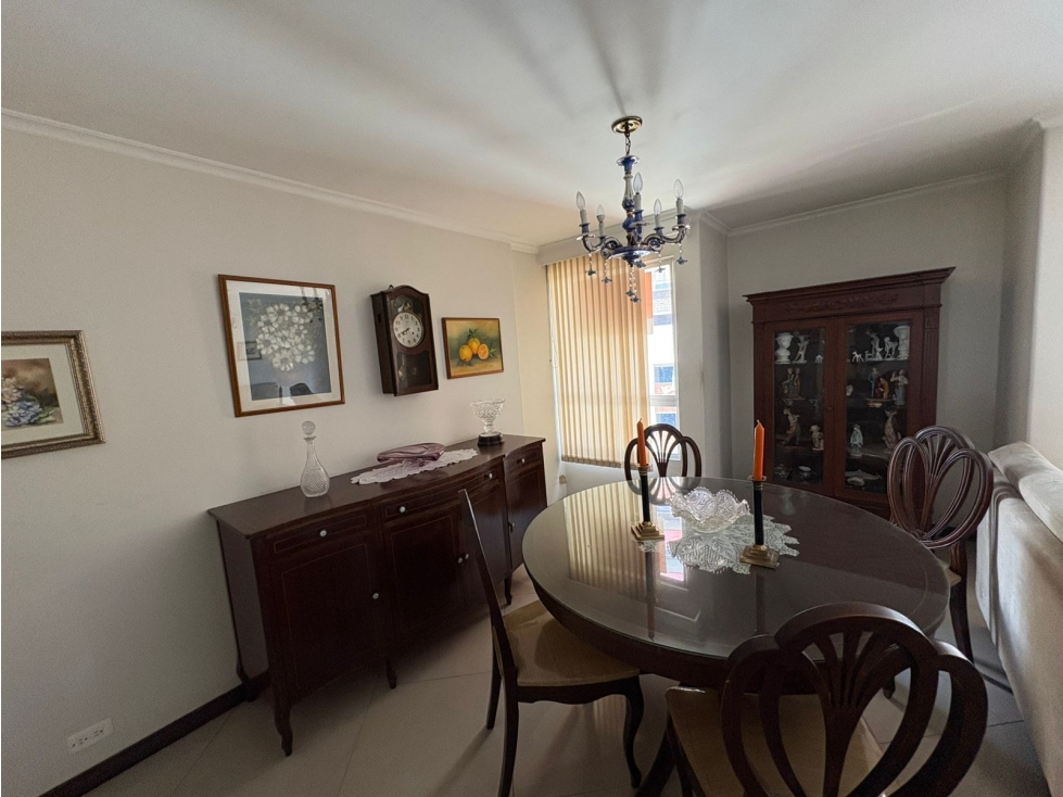Apartamento en venta en Uribe Angel, Envigado · foto 5 de 24