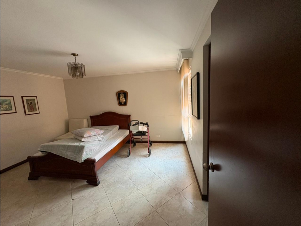 Apartamento en venta en Uribe Angel, Envigado · foto 15 de 24