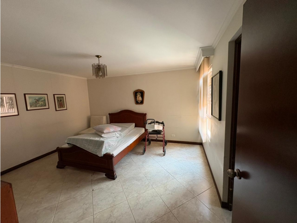Apartamento en venta en Uribe Angel, Envigado · foto 16 de 24