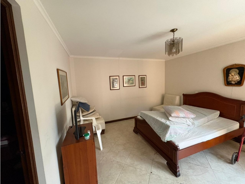 Apartamento en venta en Uribe Angel, Envigado · foto 17 de 24