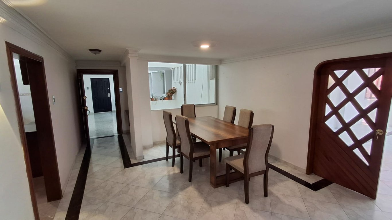 Apartamento en arriendo en Altos De Riomar, Barranquilla · foto 2 de 12