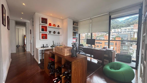 Apartamento en venta en Los Rosales, Bogotá · foto 5 de 23