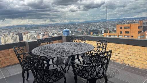 Apartamento en venta en Los Rosales, Bogotá · foto 22 de 23