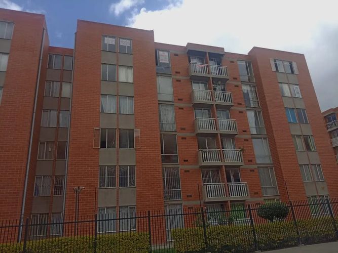 Apartamento de 3 alcobas en venta en Centro, Soacha, 63 m² · foto 5 de 24