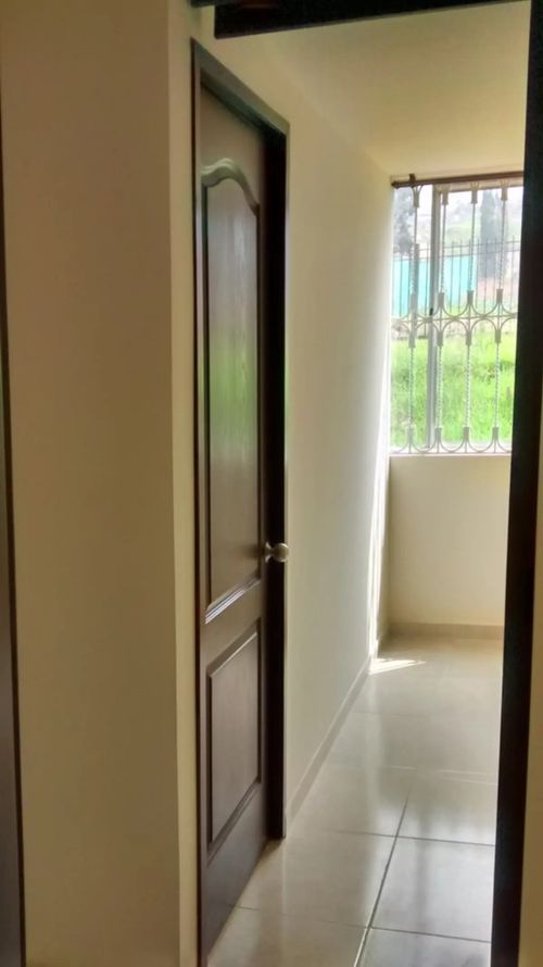 Apartamento de 2 alcobas en venta en Lagos De Malibu, Soacha, 41 m² · foto 2 de 9