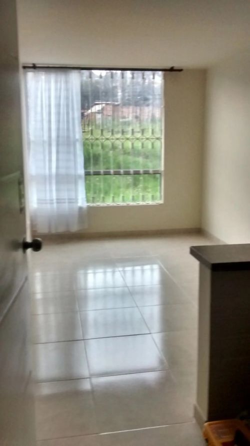 Apartamento de 2 alcobas en venta en Lagos De Malibu, Soacha, 41 m² · foto 3 de 9