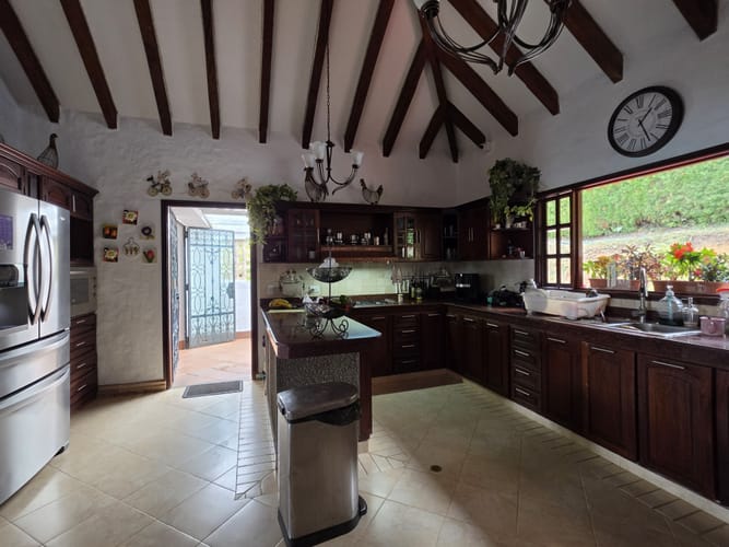 Casa de 5 alcobas en venta en Rincon Dapa, Yumbo, 481 m² · foto 18 de 24
