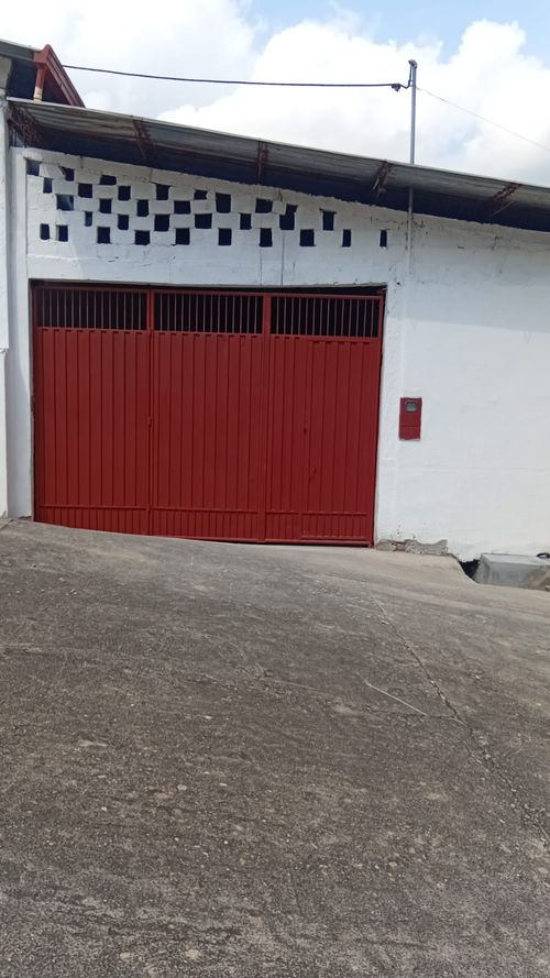 Bodega en arriendo en Cafe Madrid, Bucaramanga, 350 m² · foto 2 de 12