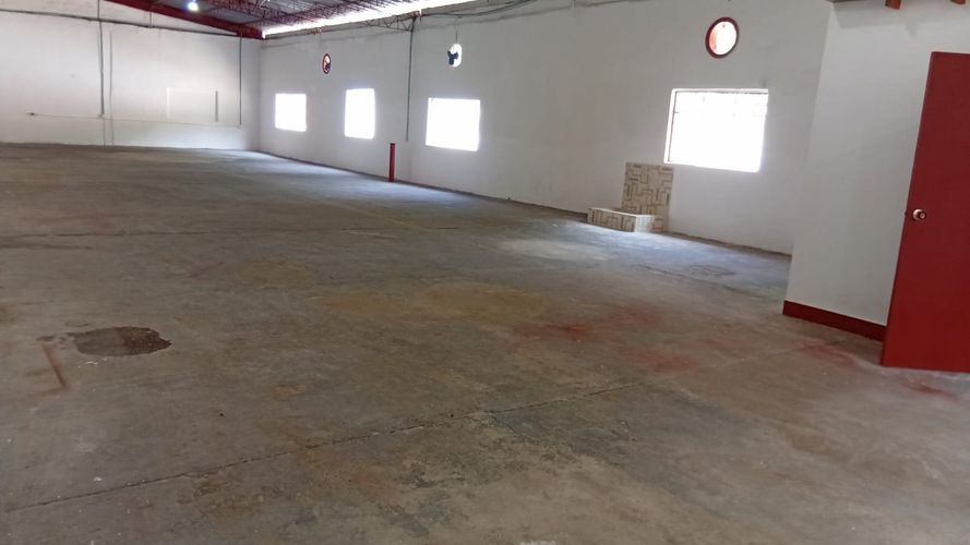 Bodega en arriendo en Cafe Madrid, Bucaramanga, 350 m² · foto 3 de 12