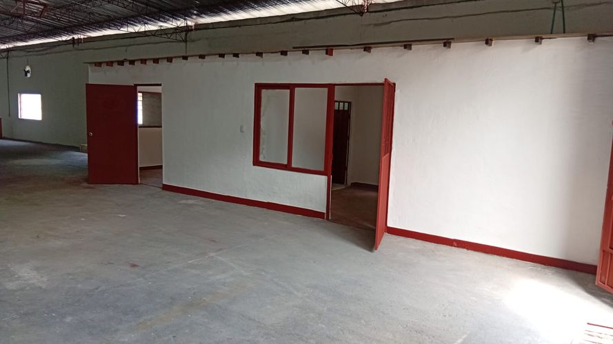 Bodega en arriendo en Cafe Madrid, Bucaramanga, 350 m² · foto 11 de 12