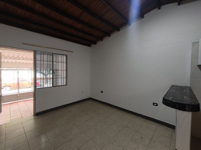 Casa de 2 alcobas en arriendo en Ub. San Remo, Los Patios, 84 m² · foto 2 de 7