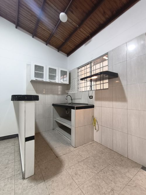 Casa de 2 alcobas en arriendo en Ub. San Remo, Los Patios, 84 m² · foto 3 de 7