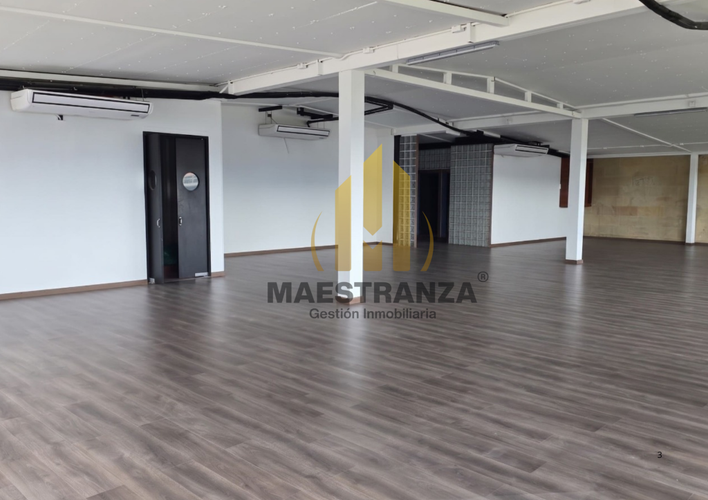 Oficina en arriendo en Las Lomas, Medellín, 282 m² · foto 5 de 11