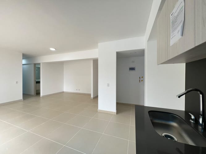 Apartamento de 3 alcobas en arriendo en Aves Maria, Sabaneta, 86 m² · foto 4 de 17