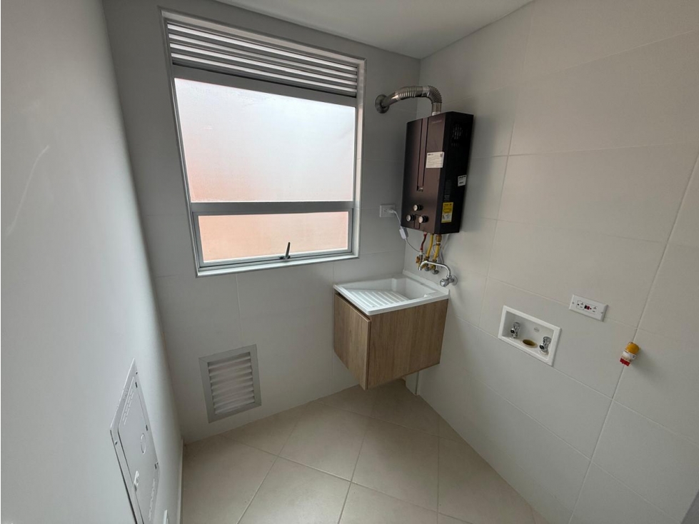 Apartamento en venta en El Batán, Bogotá · foto 8 de 17
