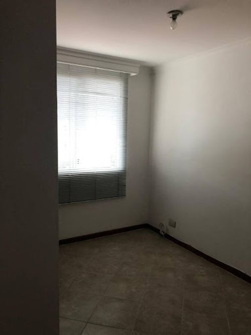 Apartamento de 3 alcobas en arriendo en Patio Bonito, Medellín, 92 m² · foto 10 de 17