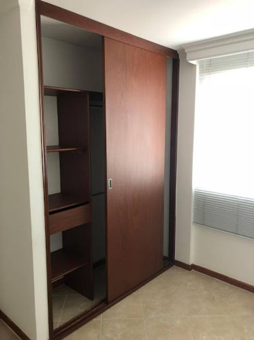 Apartamento de 3 alcobas en arriendo en Patio Bonito, Medellín, 92 m² · foto 14 de 17