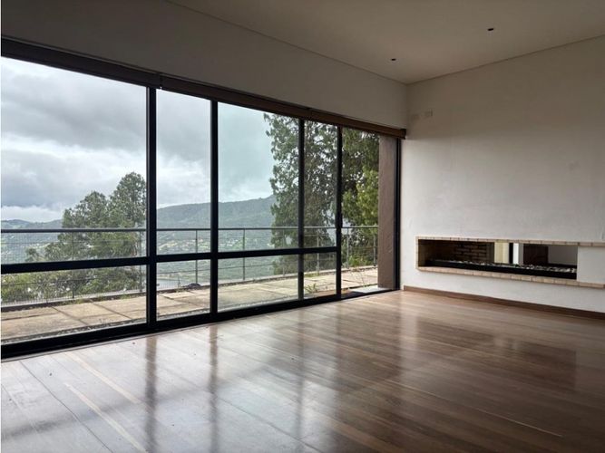 Casa de 4 alcobas en venta en Arboretto, La Calera, 392 m² · foto 3 de 21