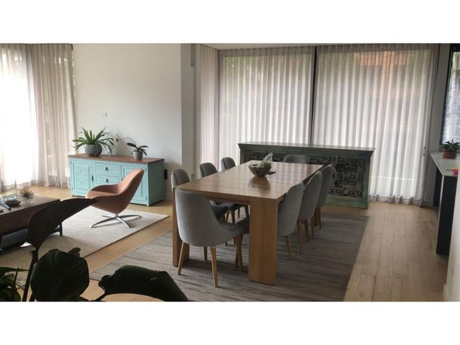 Apartamento de 3 alcobas en venta en La Cabrera, Bogotá, 242 m² · foto 2 de 21