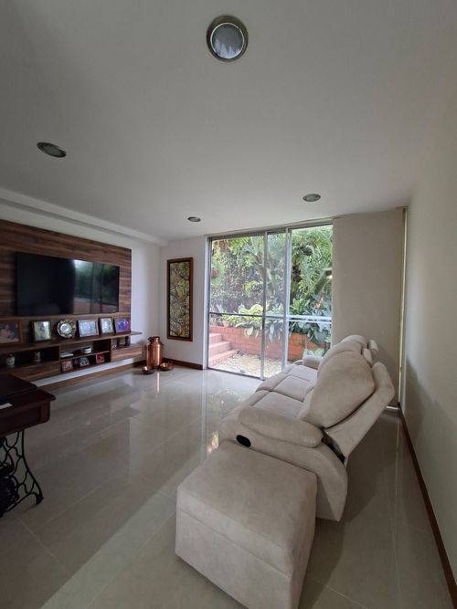 Casa de 4 alcobas en venta en Pance, Cali, 310 m² · foto 4 de 24