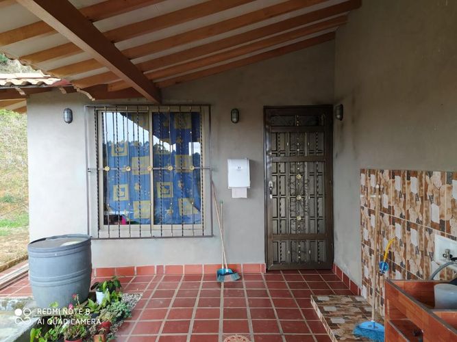 Casa de 4 alcobas en venta en Los Pinos, Rionegro, 285 m² · foto 7 de 24
