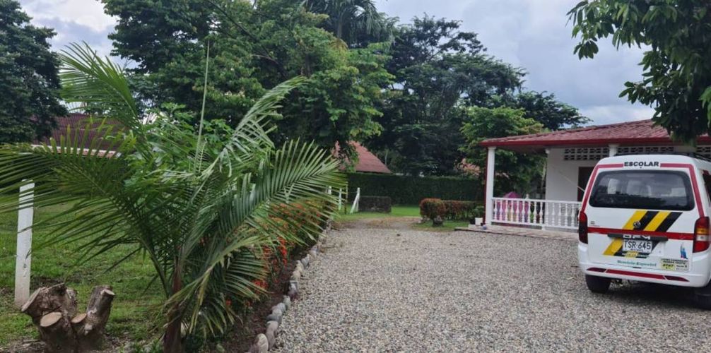 Finca en venta en Vanguardia, Villavicencio, 7500 m² · foto 5 de 5