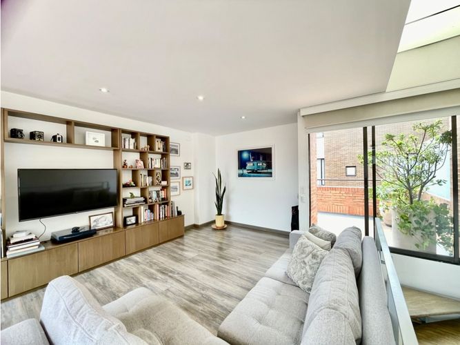 Apartamento de 2 alcobas en venta en La Cabrera, Bogotá, 131 m² · foto 5 de 16