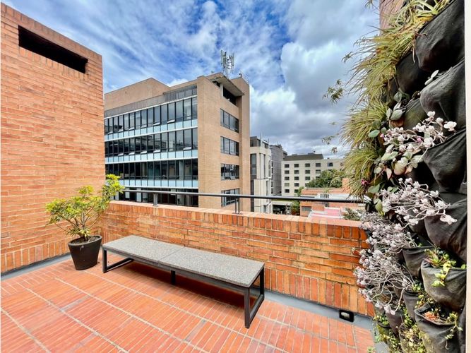 Apartamento de 2 alcobas en venta en La Cabrera, Bogotá, 131 m² · foto 8 de 16