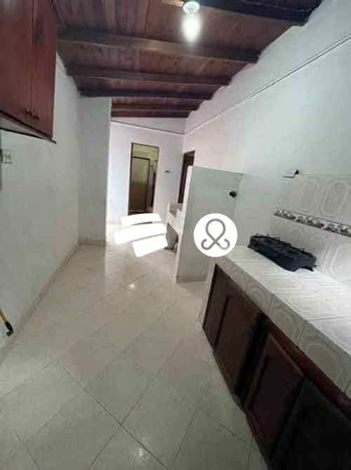 Casa de 5 alcobas en venta en Zona Centro, Envigado, 140 m² · foto 2 de 12