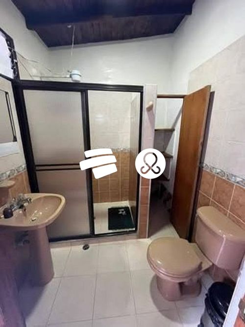 Casa de 5 alcobas en venta en Zona Centro, Envigado, 140 m² · foto 4 de 12