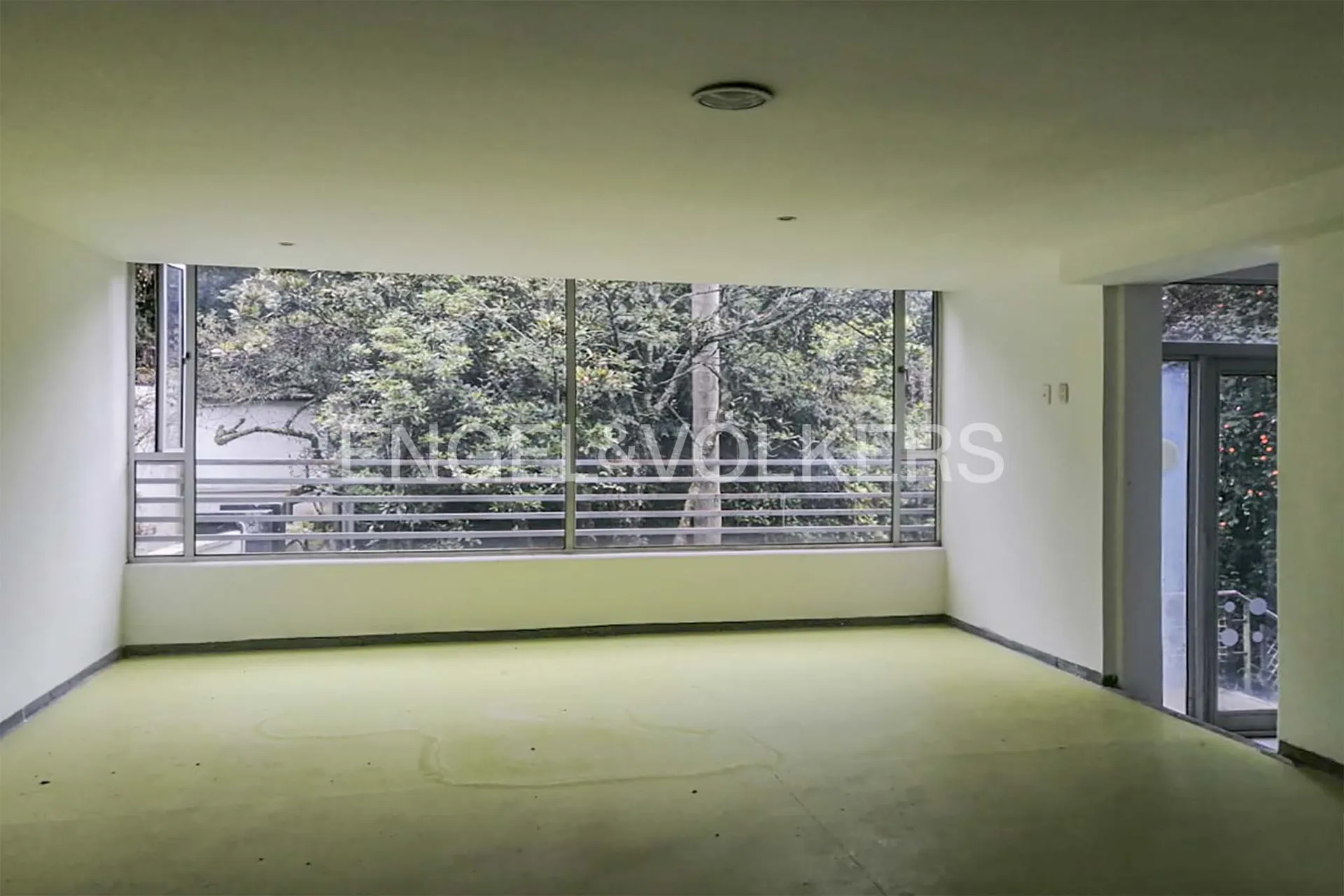 Casa en arriendo en Los Rosales, Bogotá · foto 2 de 14