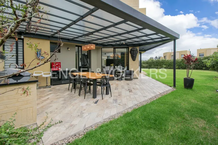 Casa de 4 alcobas en venta en Pueblo Viejo, Cota, 244 m² · foto 15 de 20