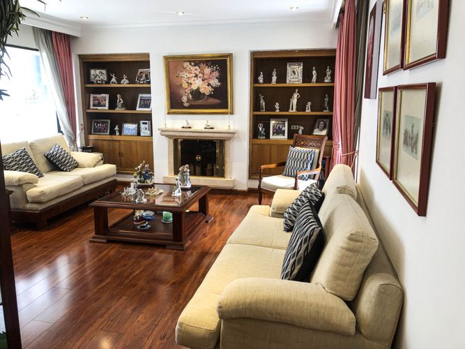 Apartamento de 3 alcobas en venta en Santa Barbara Occidental, Bogotá, 164 m² · foto 2 de 13