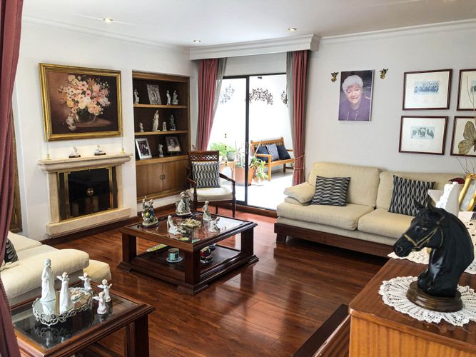Apartamento de 3 alcobas en venta en Santa Barbara Occidental, Bogotá, 164 m² · foto 6 de 13